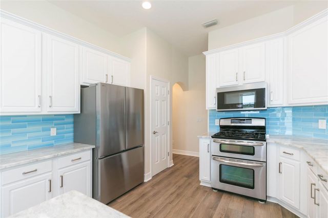 7227 COLONIAL LAKE DRIVE, Riverview, FL 33578