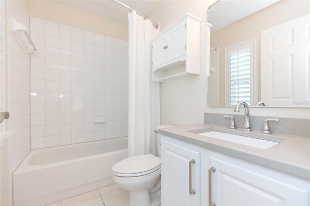 7227 COLONIAL LAKE DRIVE, Riverview, FL 33578