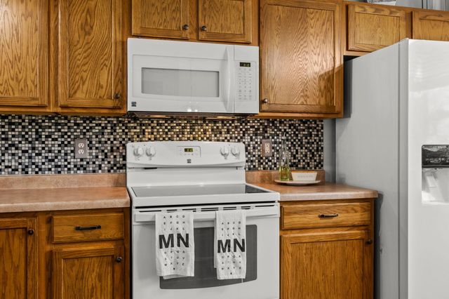 1773 Grove Drive, Shakopee, MN 55379