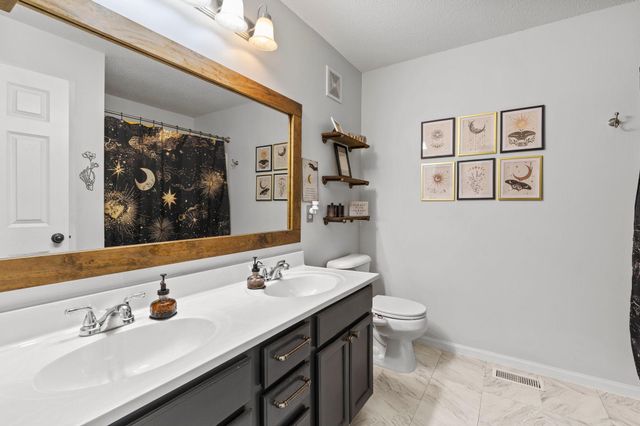1773 Grove Drive, Shakopee, MN 55379