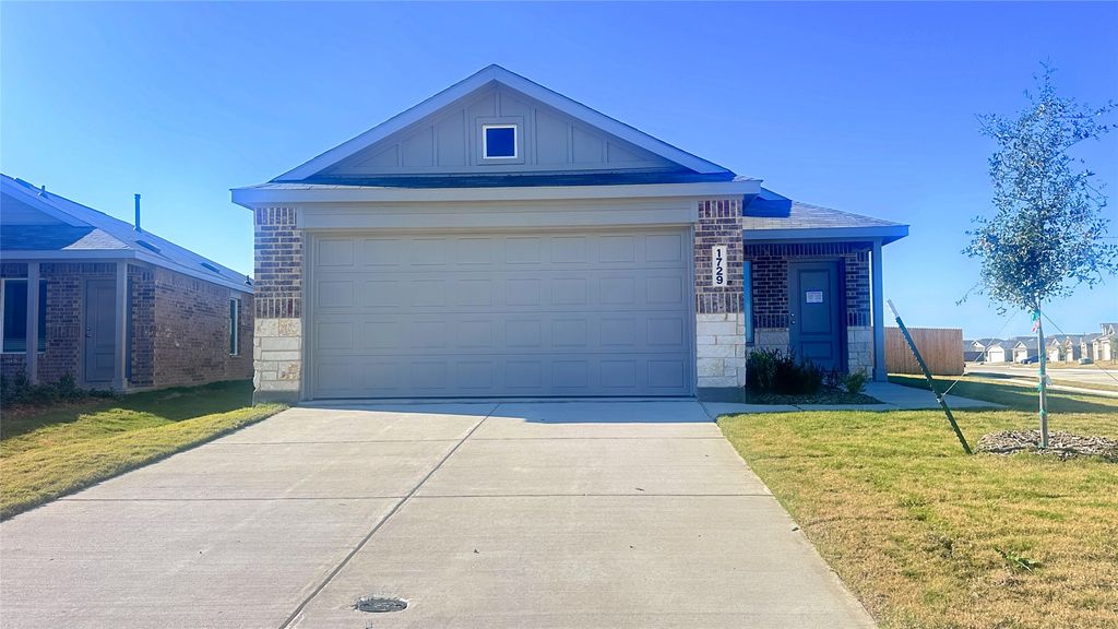 1729 Crossbill Street, Forney, TX 75126