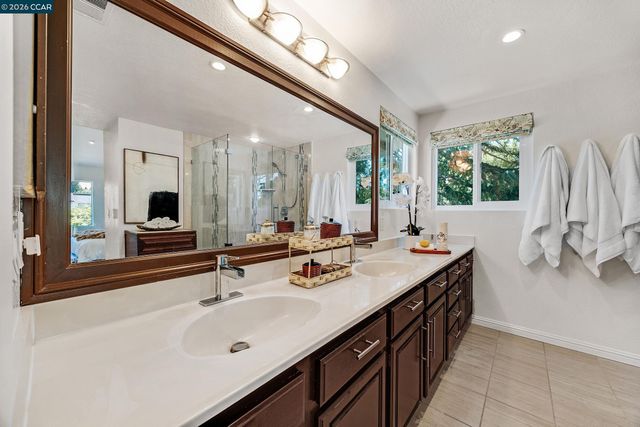 857 Orange Blossom Way, Danville, CA 94526