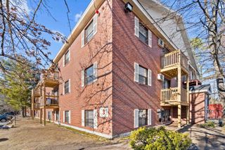 12 E Side Dr Apt 318, Concord, NH 03301