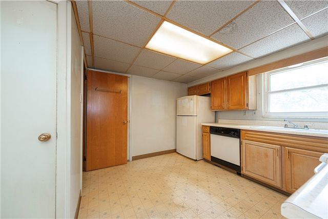 618 Grandview Ave, Avalon, PA 15202