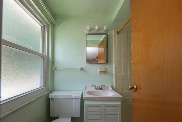 618 Grandview Ave, Avalon, PA 15202