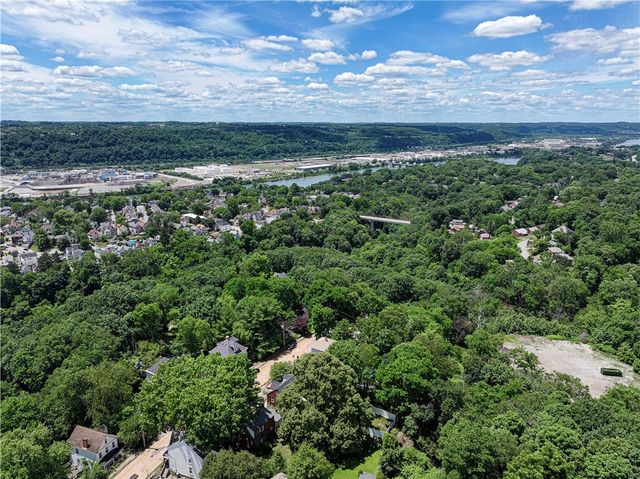 618 Grandview Ave, Avalon, PA 15202