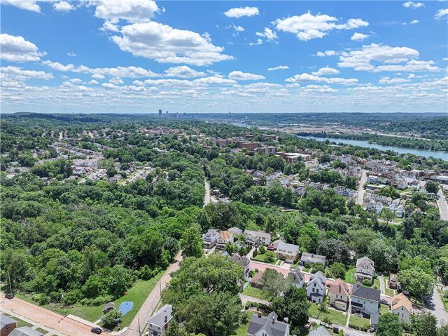 618 Grandview Ave, Avalon, PA 15202