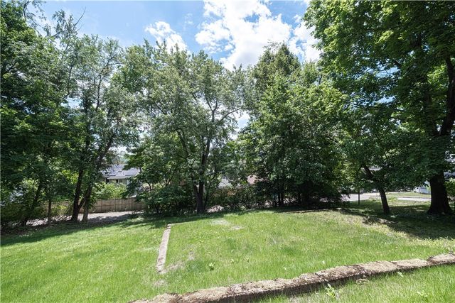 618 Grandview Ave, Avalon, PA 15202