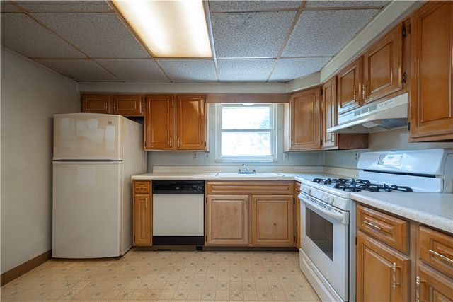 618 Grandview Ave, Avalon, PA 15202