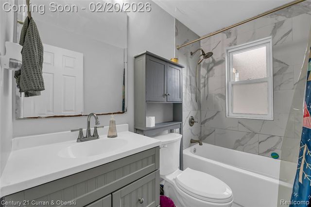 32178 Carlisle Parkway, Wayne, MI 48184