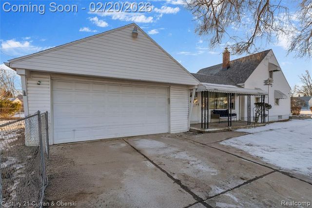 32178 Carlisle Parkway, Wayne, MI 48184