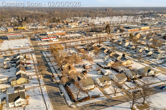 32178 Carlisle Parkway, Wayne, MI 48184