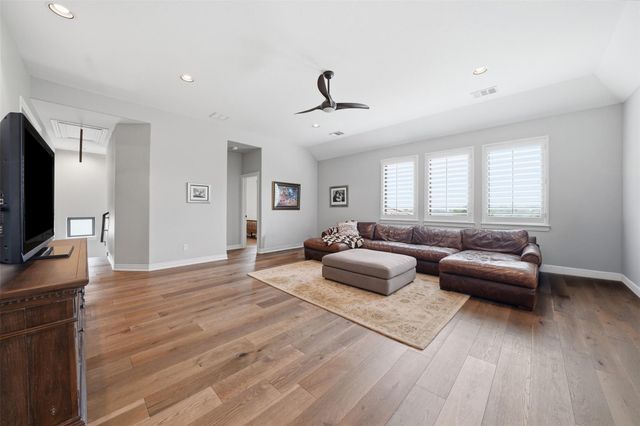 2020 University Club DR, Austin, TX 78732