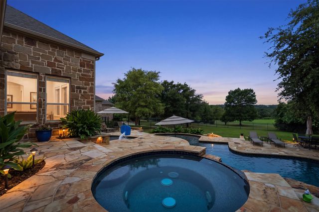 2020 University Club DR, Austin, TX 78732