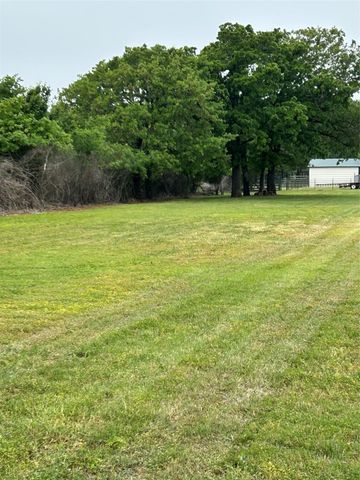 124 S Joplin Road, Kennedale, TX 76060