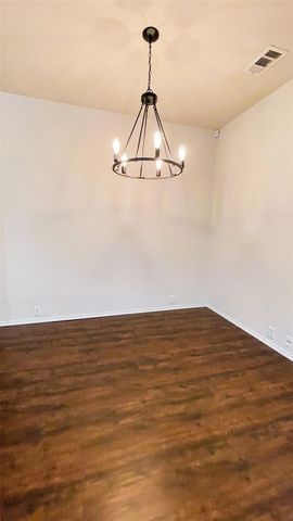 8209 Macgregor Drive, Arlington, TX 76002