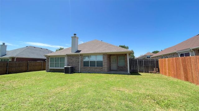 8209 Macgregor Drive, Arlington, TX 76002