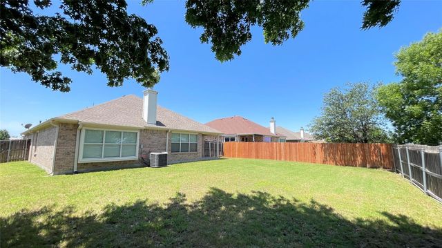 8209 Macgregor Drive, Arlington, TX 76002