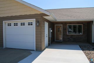 2210 S Mary Beth Ave, Sioux Falls, SD 57106