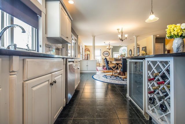 10 Upland Drive, Rutland City, VT 05701