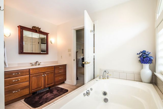 10 Upland Drive, Rutland City, VT 05701