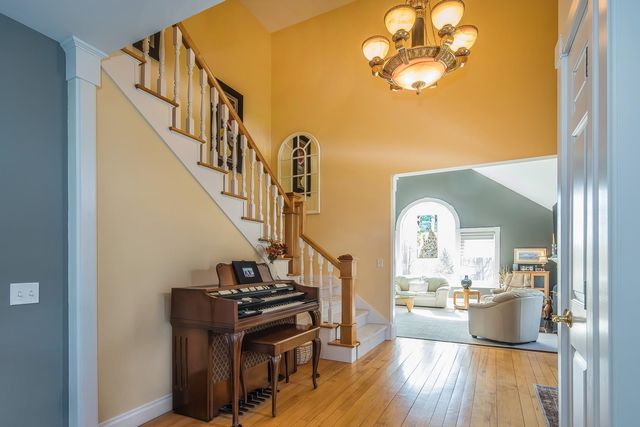 10 Upland Drive, Rutland City, VT 05701