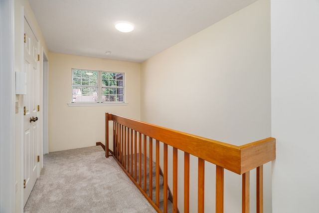 511 Ridgefield Cir 511B, Clinton, MA 01510