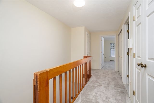 511 Ridgefield Cir 511B, Clinton, MA 01510