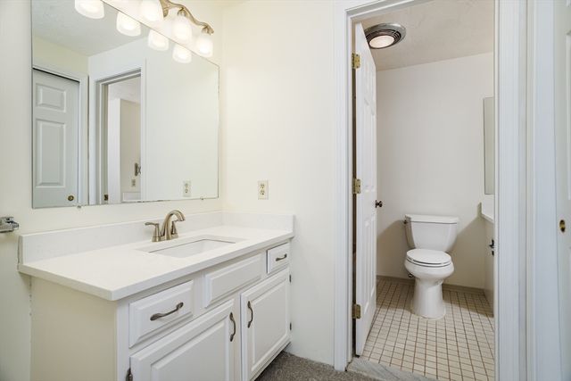 511 Ridgefield Cir 511B, Clinton, MA 01510