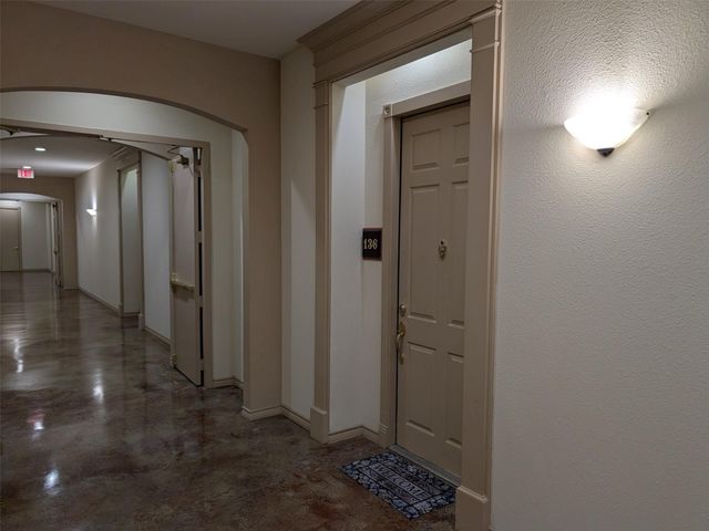 2400 Mccue Road 136, Houston, TX 77056