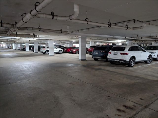 2400 Mccue Road 136, Houston, TX 77056