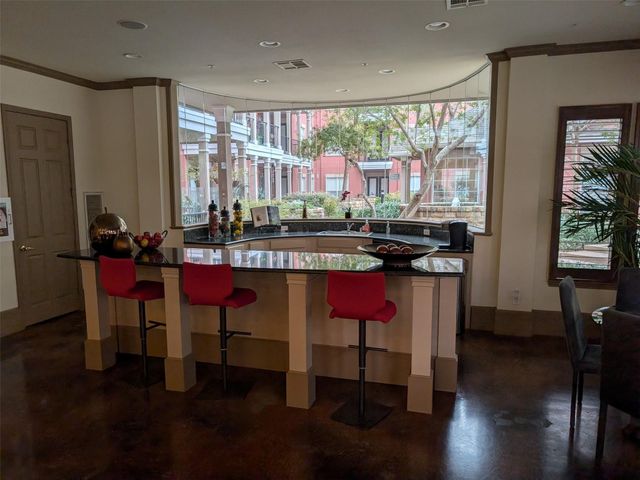 2400 Mccue Road 136, Houston, TX 77056