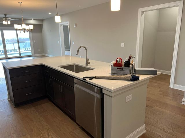 5285 Highpointe Lakes Drive, 303, Columbus, OH 43081