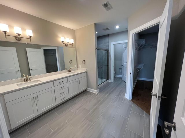 5285 Highpointe Lakes Drive, 303, Columbus, OH 43081