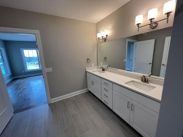 5285 Highpointe Lakes Drive, 303, Columbus, OH 43081