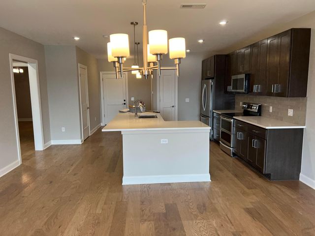5285 Highpointe Lakes Drive, 303, Columbus, OH 43081