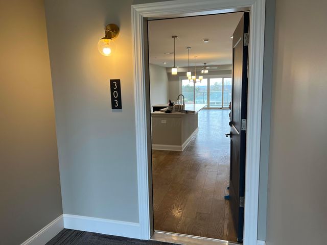 5285 Highpointe Lakes Drive, 303, Columbus, OH 43081