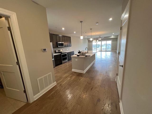 5285 Highpointe Lakes Drive, 303, Columbus, OH 43081
