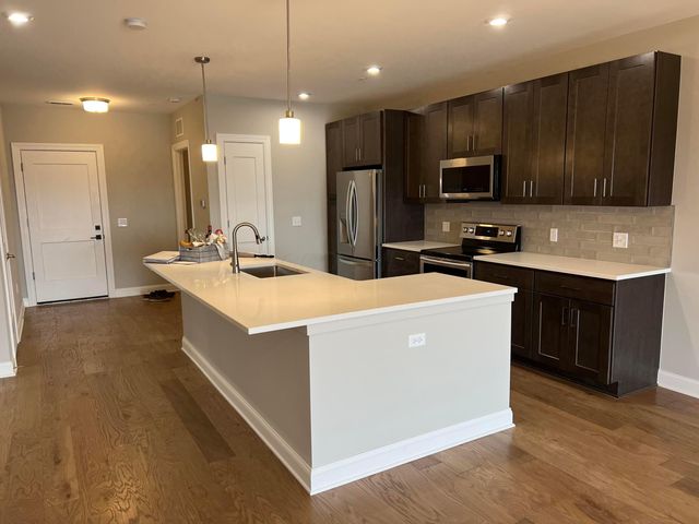 5285 Highpointe Lakes Drive, 303, Columbus, OH 43081