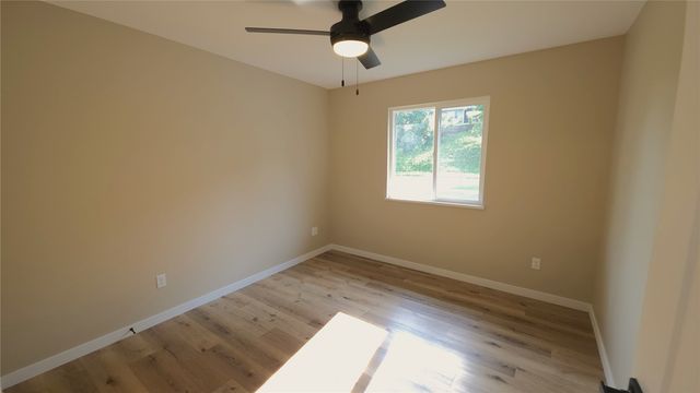 1409 13th Avenue, Belle Plaine, IA 52208
