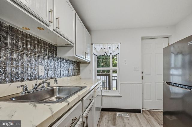 211 E 13TH ST, Wilmington, DE 19801