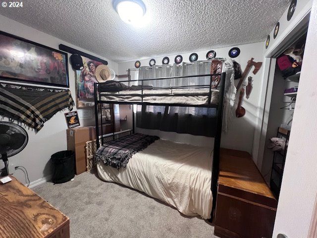 907 GREENWOOD Ave, Reedsport, OR 97467