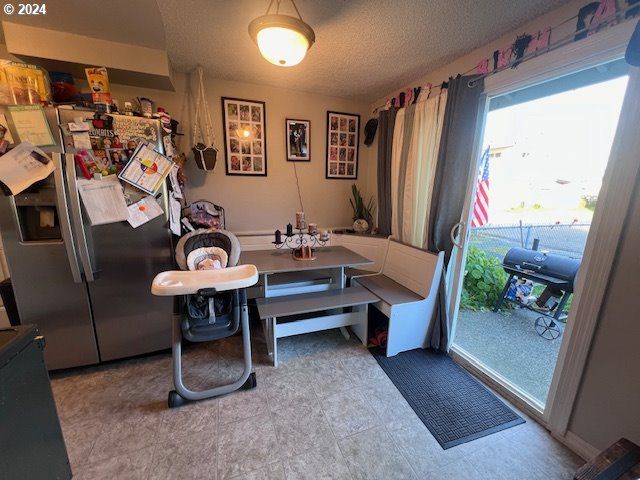 907 GREENWOOD Ave, Reedsport, OR 97467