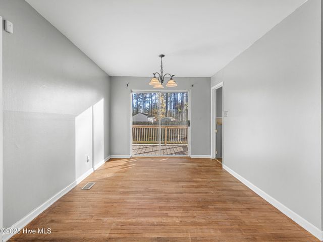 514 Seminole Trail, Jacksonville, NC 28540