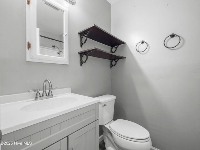 514 Seminole Trail, Jacksonville, NC 28540