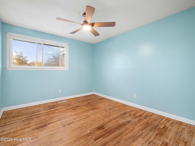 514 Seminole Trail, Jacksonville, NC 28540