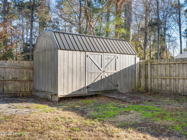 514 Seminole Trail, Jacksonville, NC 28540