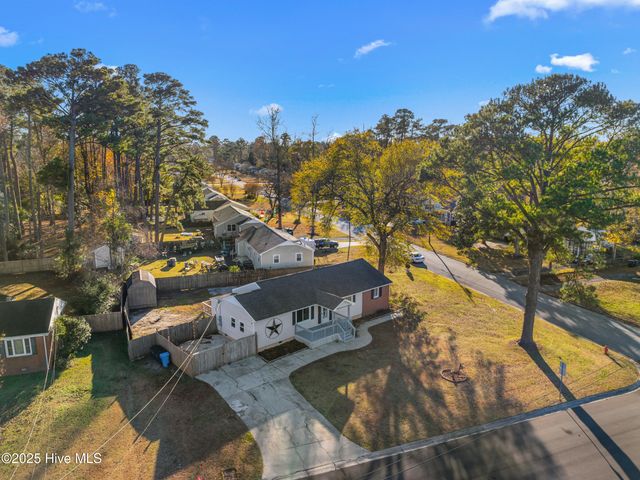 514 Seminole Trail, Jacksonville, NC 28540