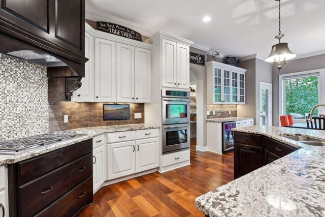 5295 Ranchview Lane N, Plymouth, MN 55446
