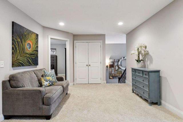 5295 Ranchview Lane N, Plymouth, MN 55446